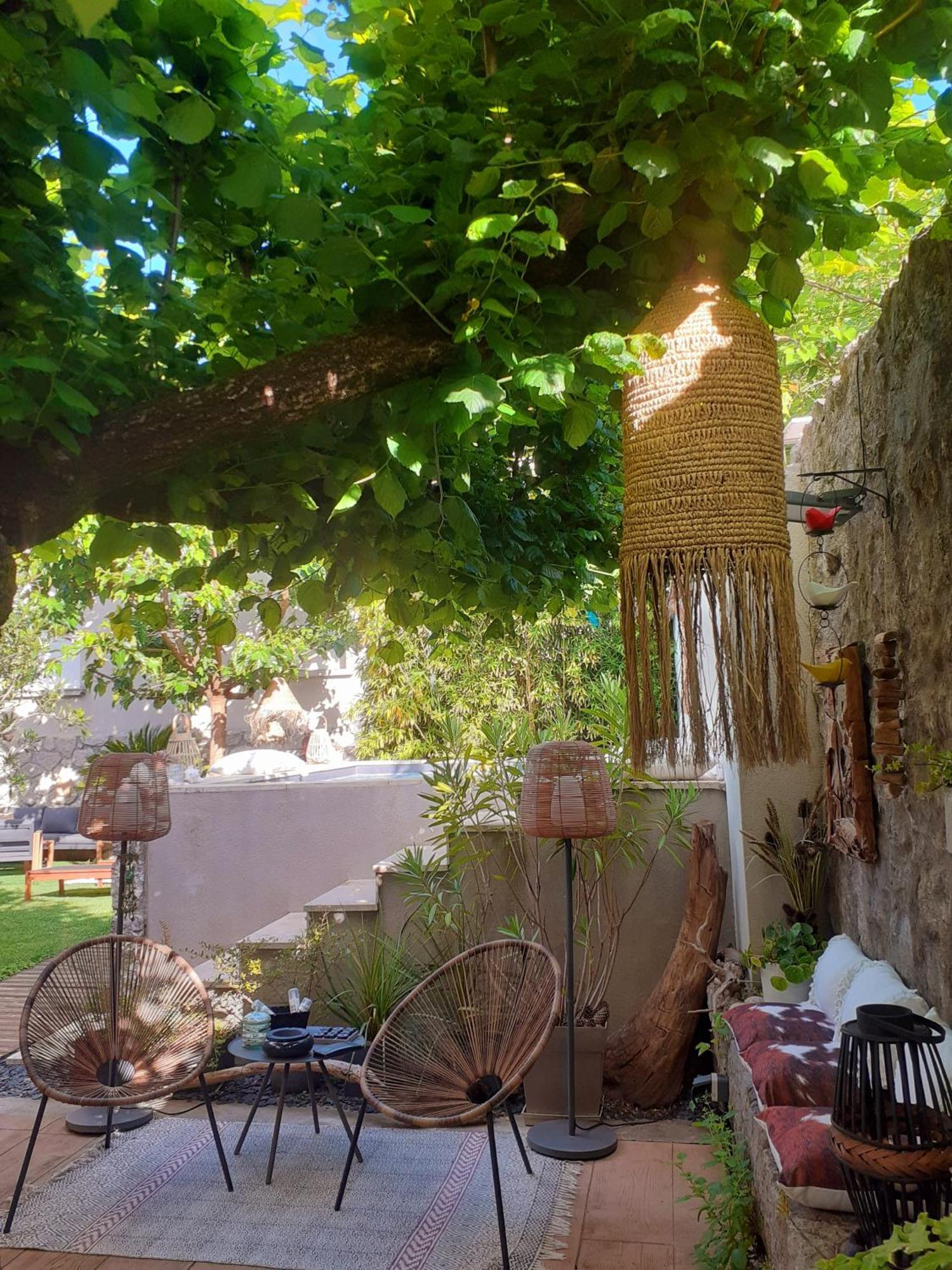 Sous Le Tilleul A Руом Екстериор снимка